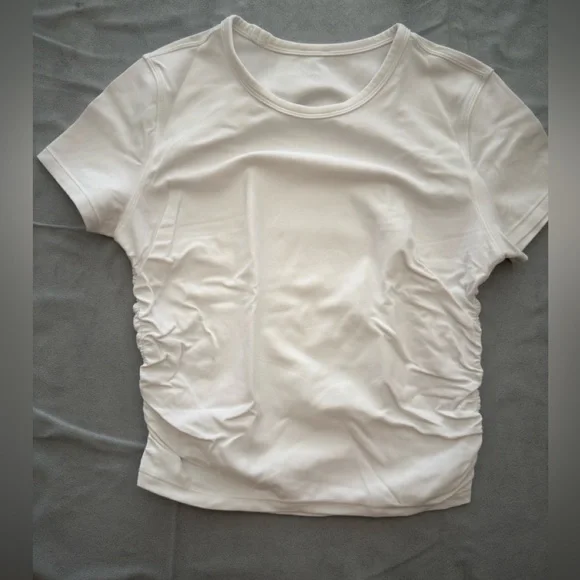 All it takes - Size 4 - Picture 1 of 2